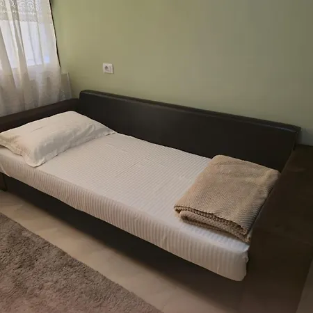 Bellis Center * Τίρανα